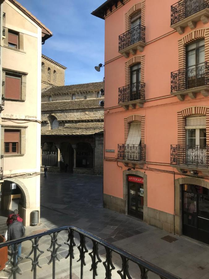 Apartamento Estiviellas, Pirineo Хака Экстерьер фото